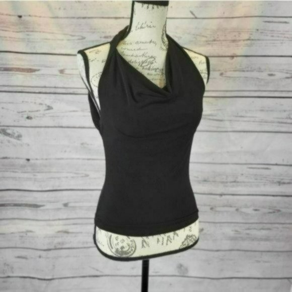 Forever 21 Tops - ♡3/$30♡ Forever 21 Stretch Crisscross Back Top -M